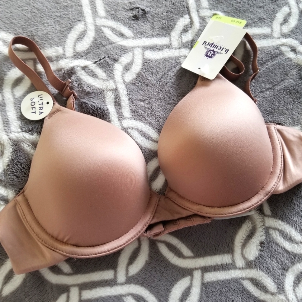 Lightly lined bra